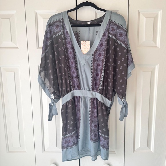 Free People Dresses & Skirts - Free People XS Blue Brown Paisley Boho Kimono Sleeve Tunic Mini Dress NWT